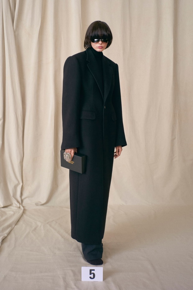 Balenciaga haute couture jesień-zima 2021/2022