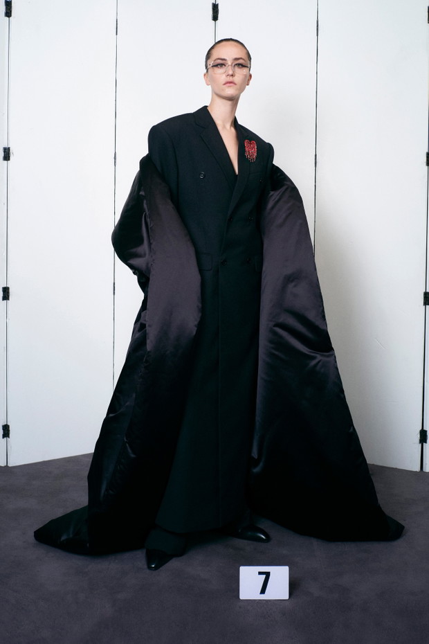 Balenciaga haute couture jesień-zima 2021/2022