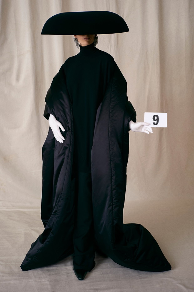 Balenciaga haute couture jesień-zima 2021/2022
