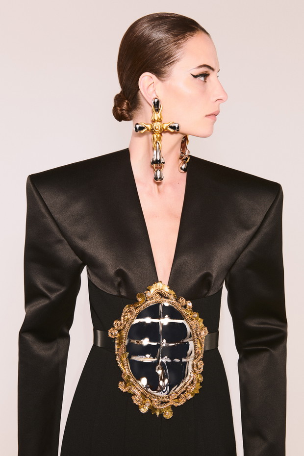 Schiaparelli haute couture jesień-zima 2021/2022