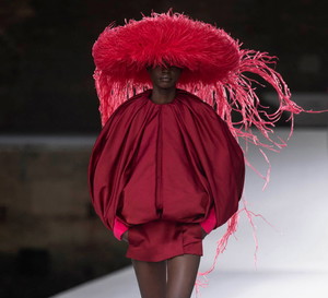 Valentino haute couture jesień-zima 2021/2022