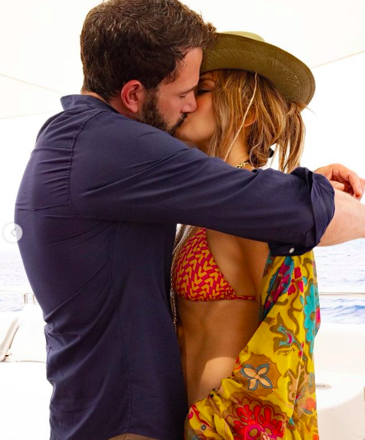 Jennifer Lopez i Ben Affleck oficjalnie razem.