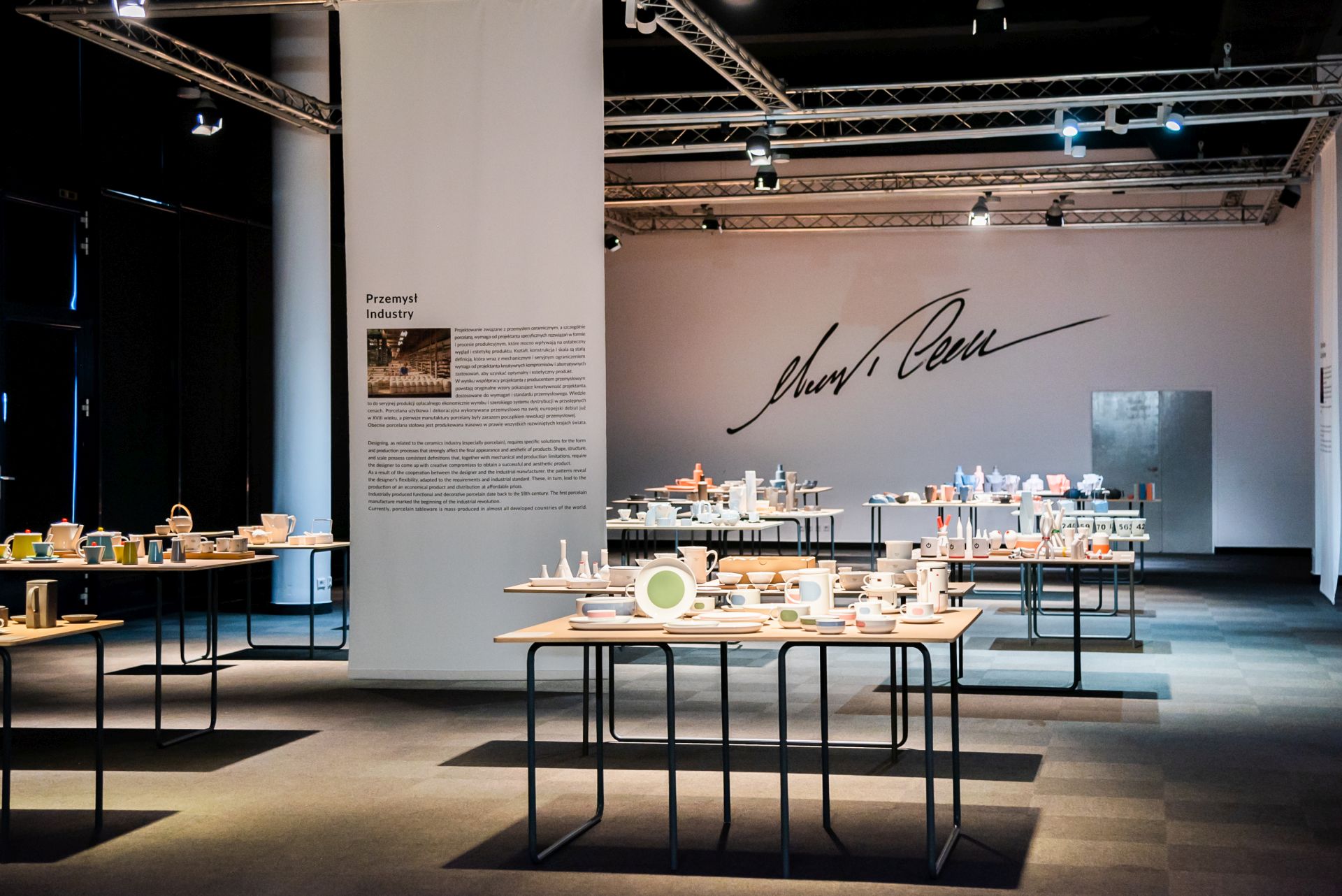 ,,Marek Cecuła. Współczesna Porcelana 1970 – 2021” - wystawa w IWP