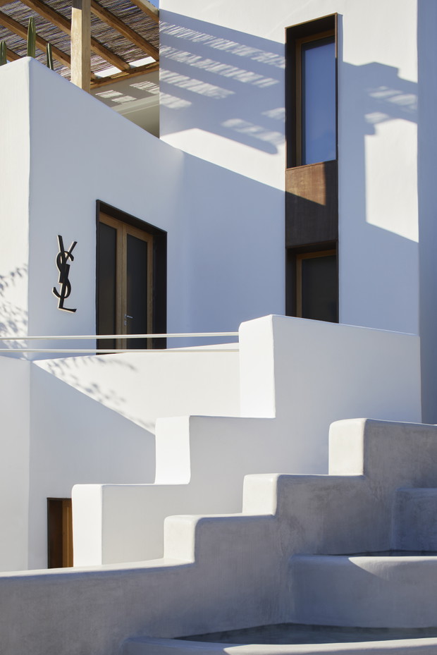 Butik Saint Laurent na Mykonos