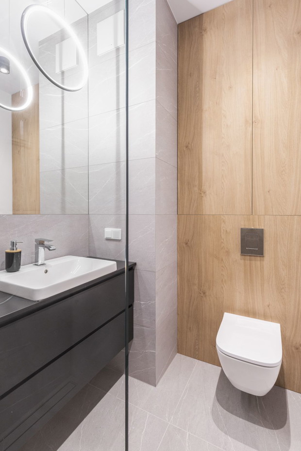 Niewielkie mieszkanie na warszawskiej Woli, • Projekt wnętrza: Architekt wnętrz Olga Nowosad-Szewców / Decoroom • Projekt zabudowy kuchennej i meblowej: Architekt wnętrz Katarzyna Domańska / Decoroom Kitchen