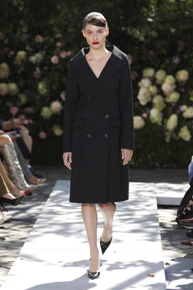 Michael Kors wiosna-lato 2022: amerykański glamour