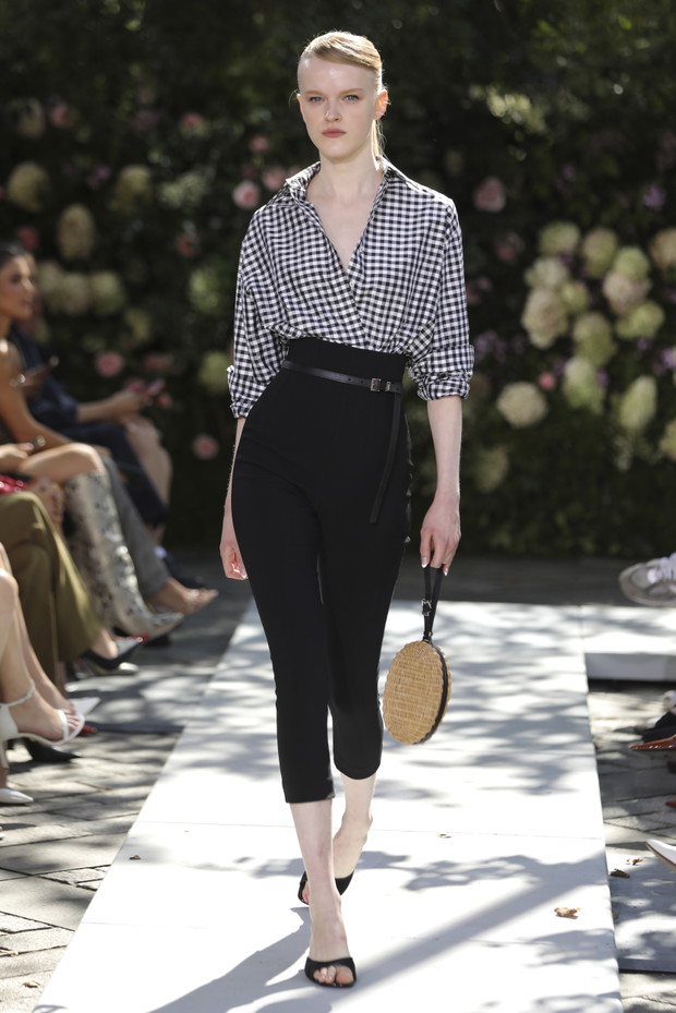 Michael Kors wiosna-lato 2022: amerykański glamour