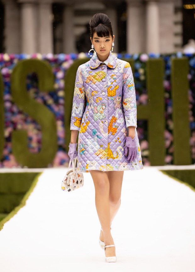 Pokaz Moschino wiosna-lato 2022