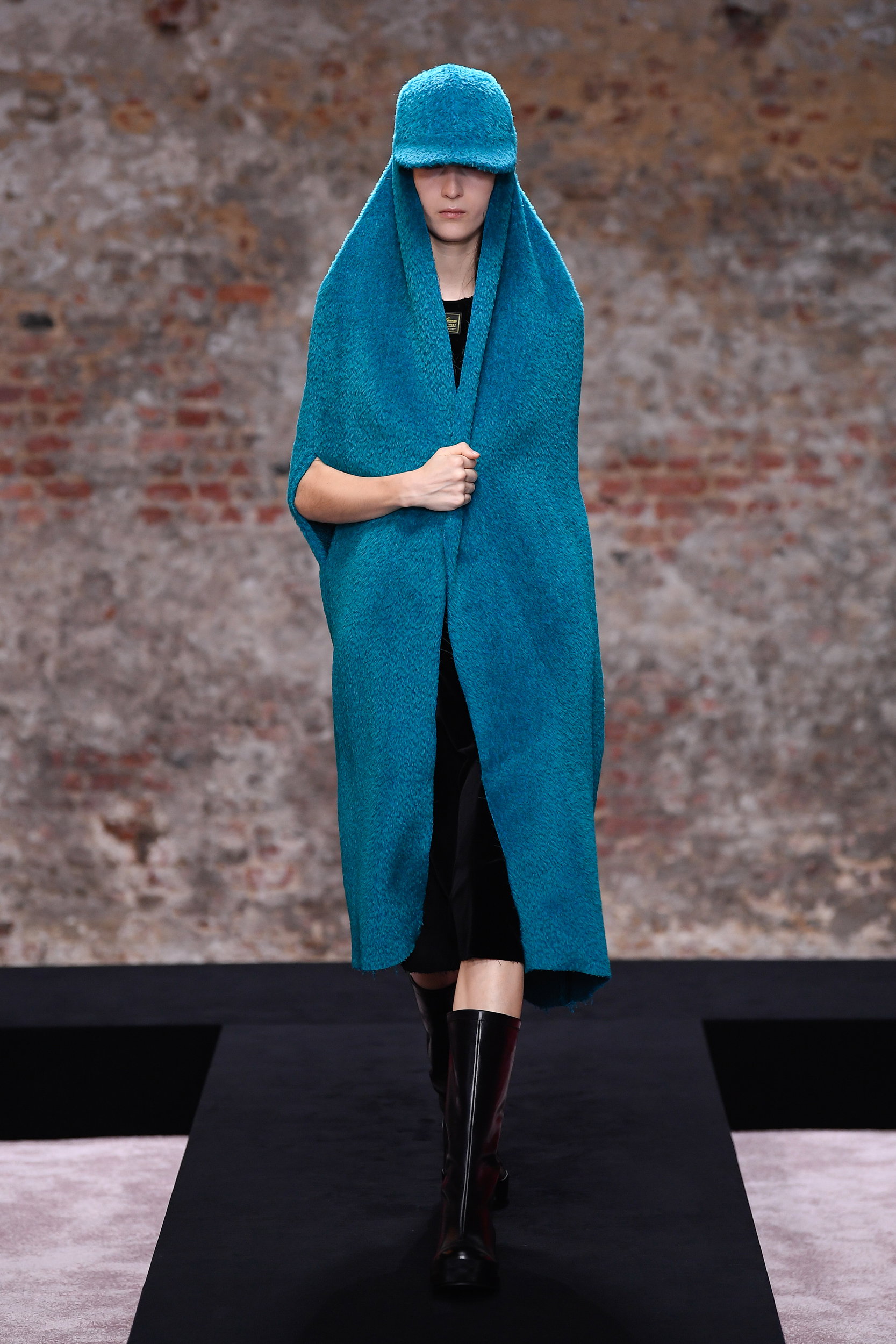 Raf Simons jesień-zima 2022/2023