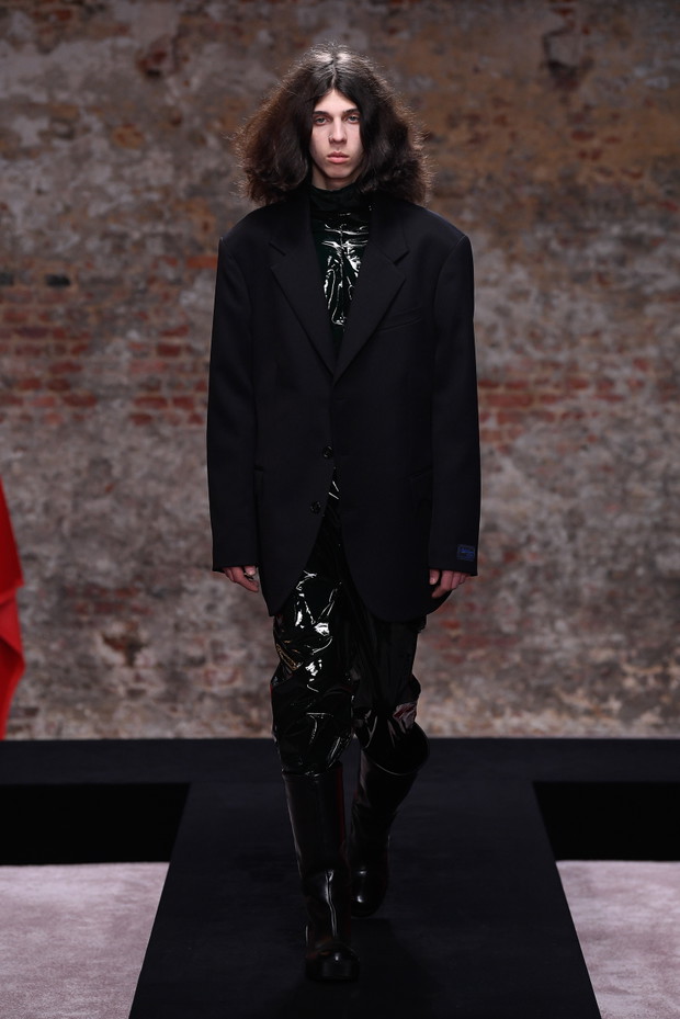 Raf Simons jesień-zima 2022/2023
