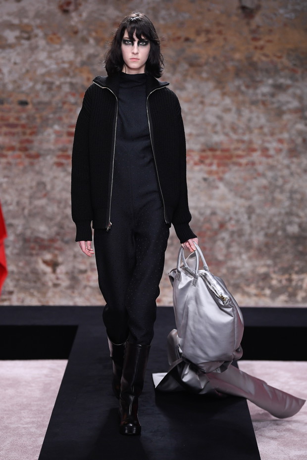 Raf Simons jesień-zima 2022/2023