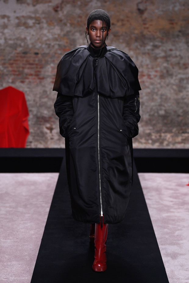 Raf Simons jesień-zima 2022/2023
