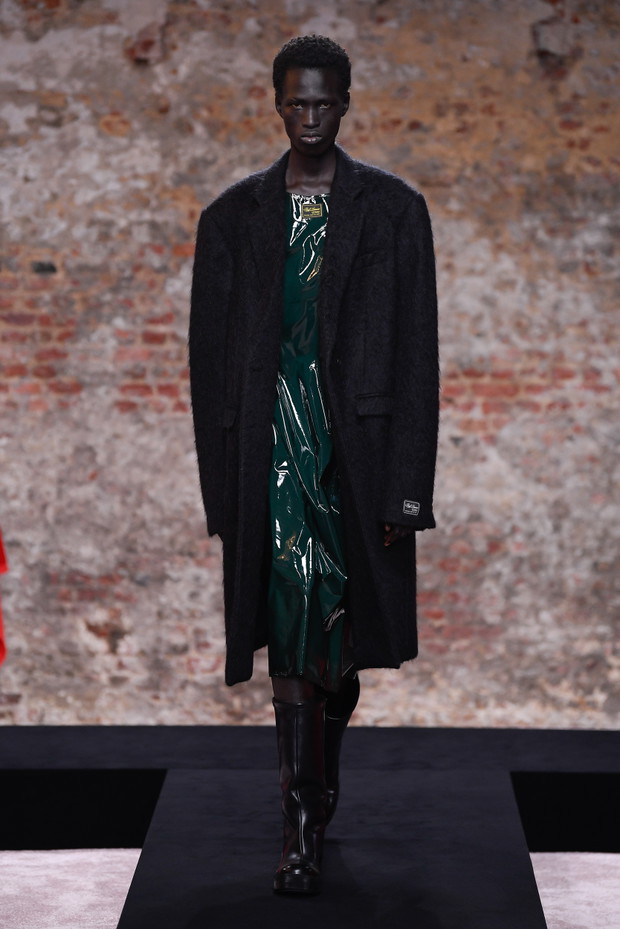 Raf Simons jesień-zima 2022/2023