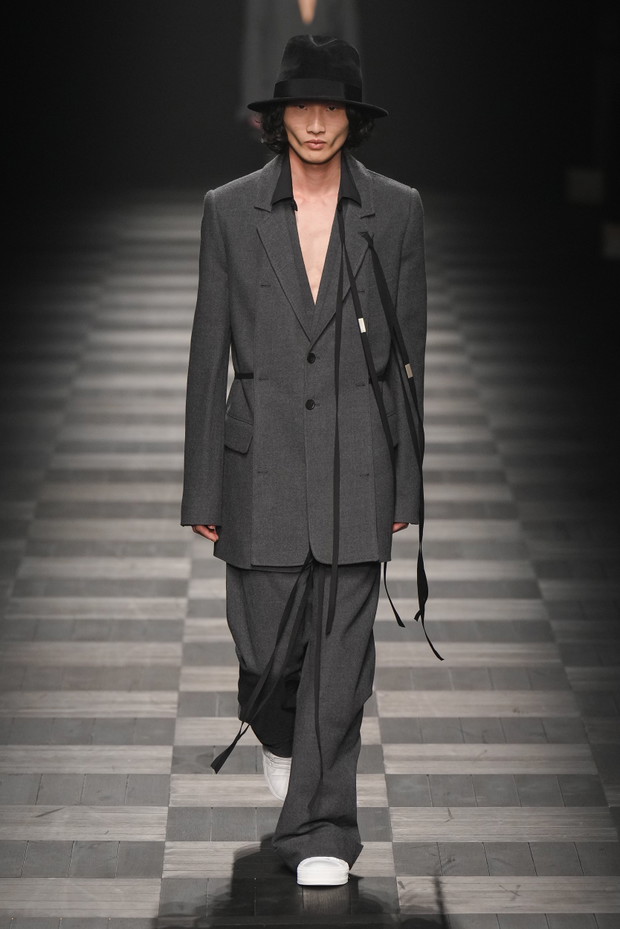 Ann Demeulemeester jesień-zima 2022/2023