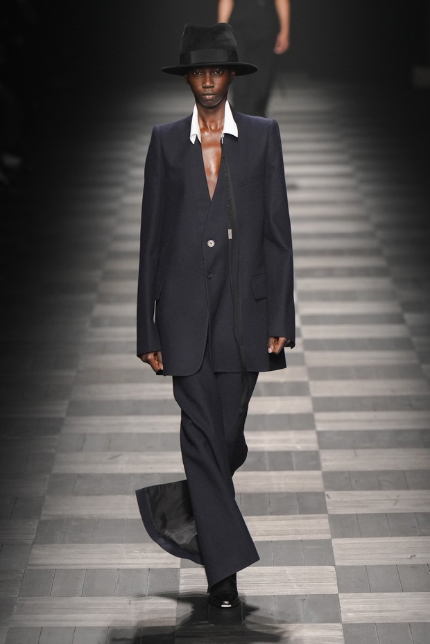 Ann Demeulemeester jesień-zima 2022/2023