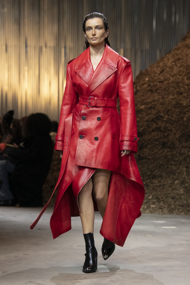 Alexander McQueen jesień-zima 2022/2023