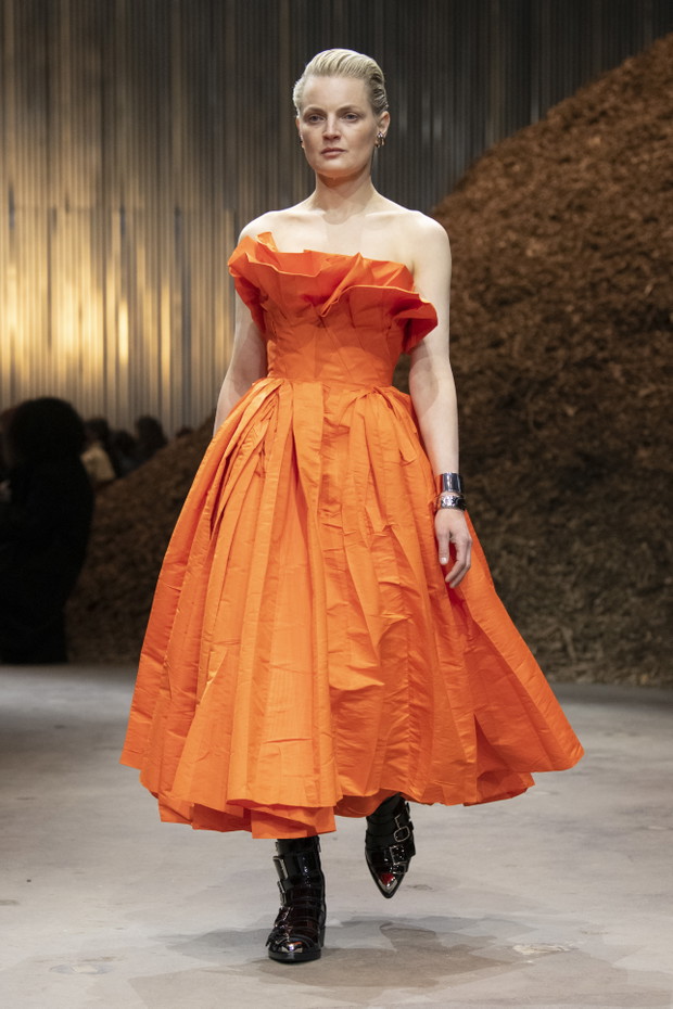Alexander McQueen jesień-zima 2022/2023