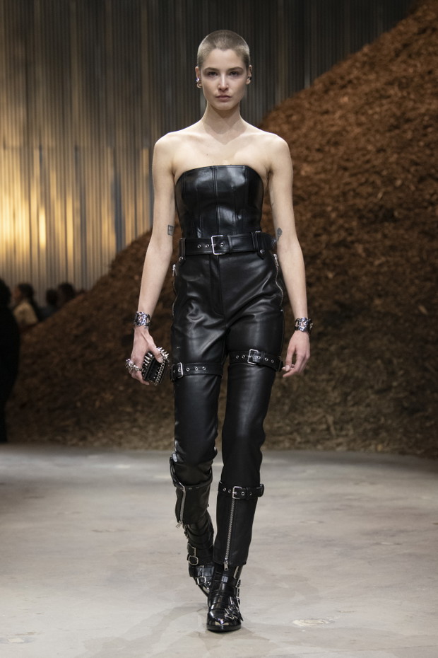 Alexander McQueen jesień-zima 2022/2023