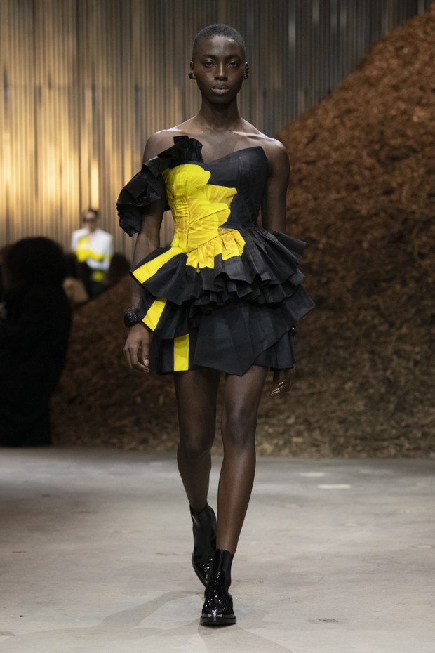 Alexander McQueen jesień-zima 2022/2023