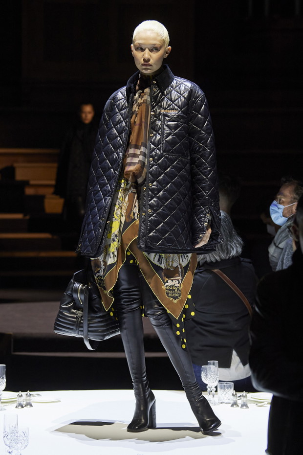 Burberry jesień-zima 2022/2023