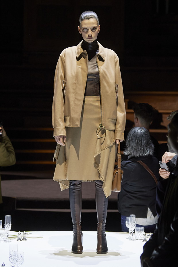 Burberry jesień-zima 2022/2023