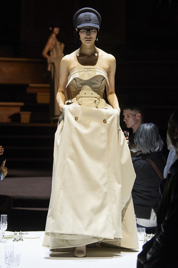 Burberry jesień-zima 2022/2023