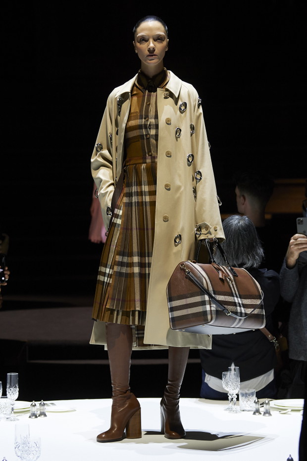 Burberry jesień-zima 2022/2023