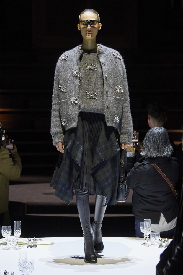 Burberry jesień-zima 2022/2023