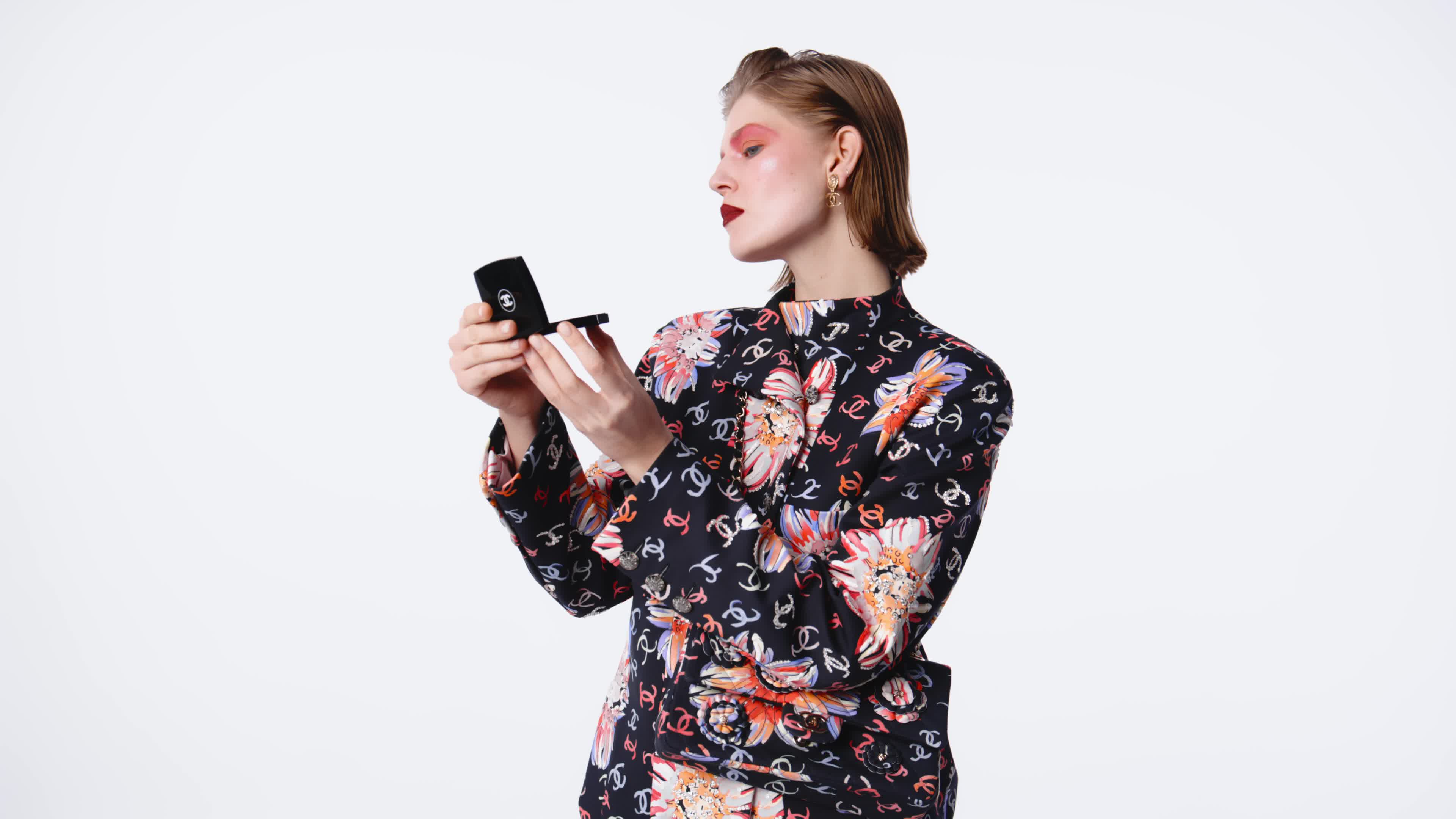 ELLE 03/2024 Ola Rudnicka - Chanel