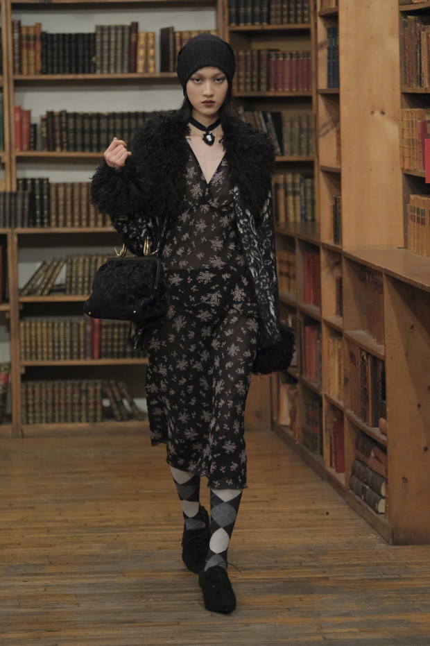 Anna Sui jesień-zima 2024/2025