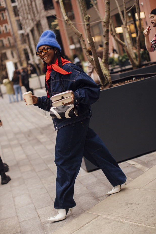 Street fashion - London Fashion Week