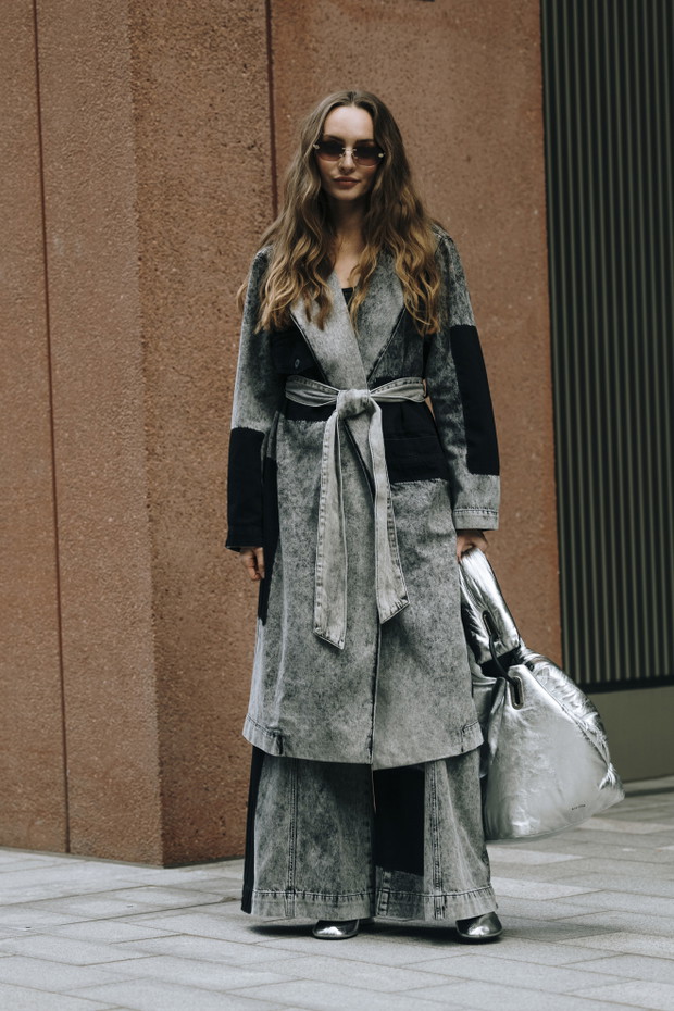 Street fashion - London Fashion Week