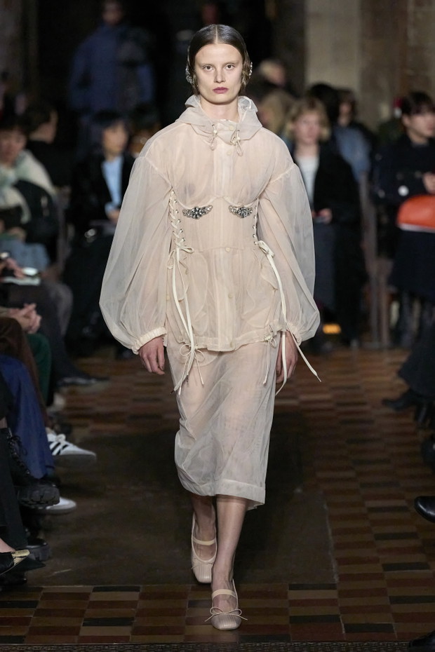 Simone Rocha jesień-zima 2024/2025