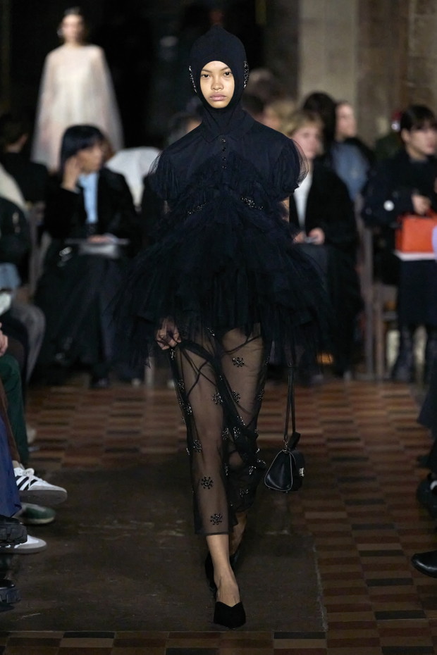 Simone Rocha jesień-zima 2024/2025