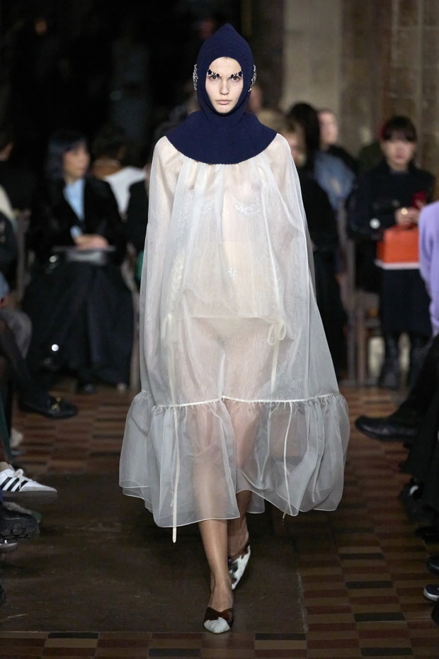 Simone Rocha jesień-zima 2024/2025