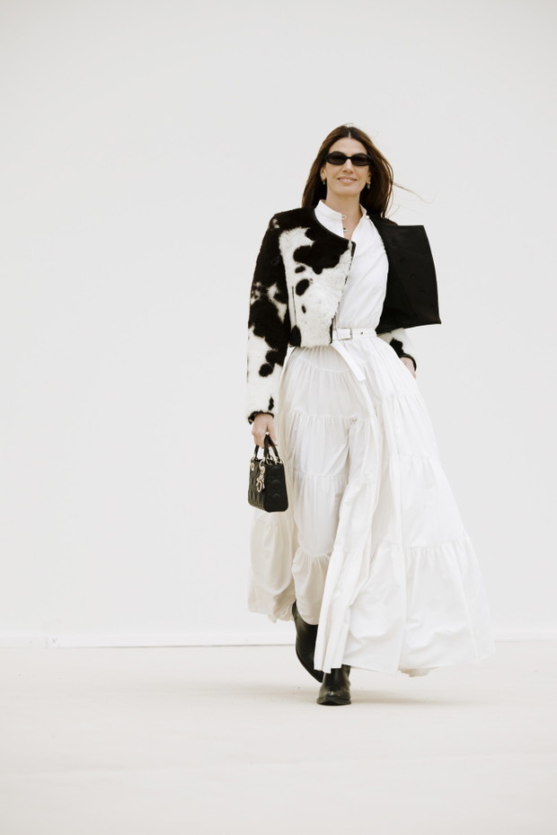 Street fashion po francusku: stylizacje z tygodnia mody jesień-zima 2024/2025 w Paryżu