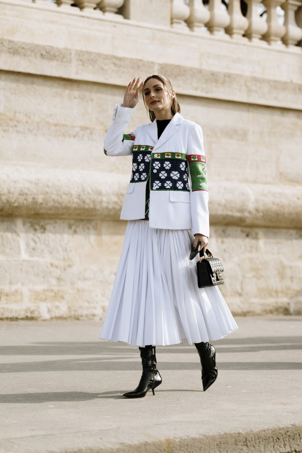 Street fashion po francusku: stylizacje z tygodnia mody jesień-zima 2024/2025 w Paryżu