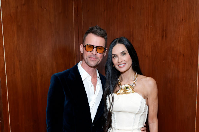 Demi Moore w kreacji Schiaparelli