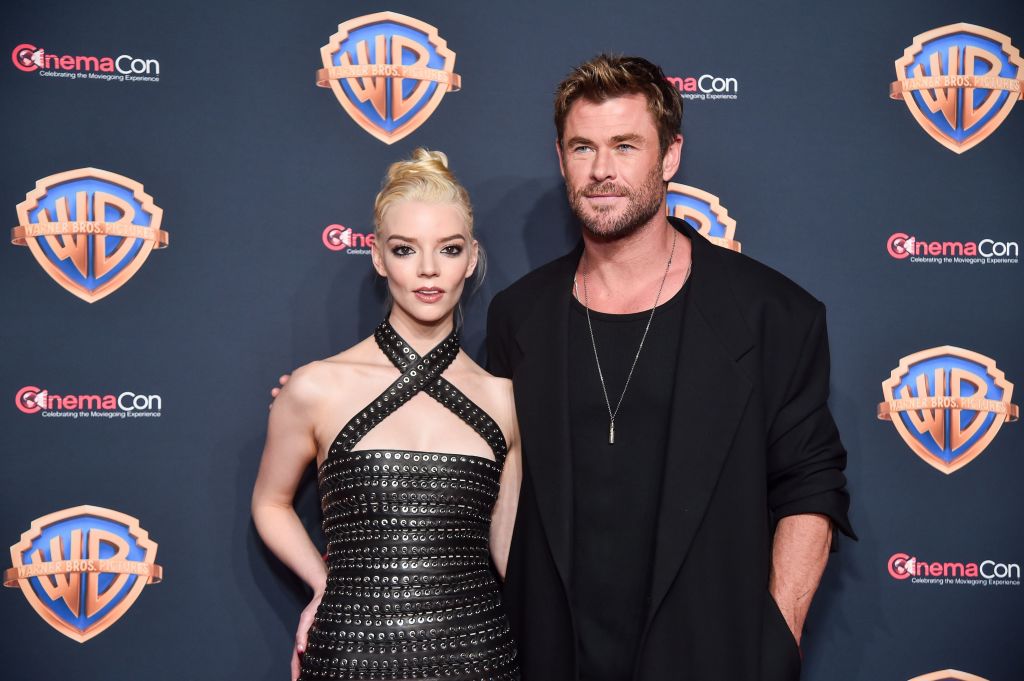 Anya Taylor-Joy w sukience bodycon