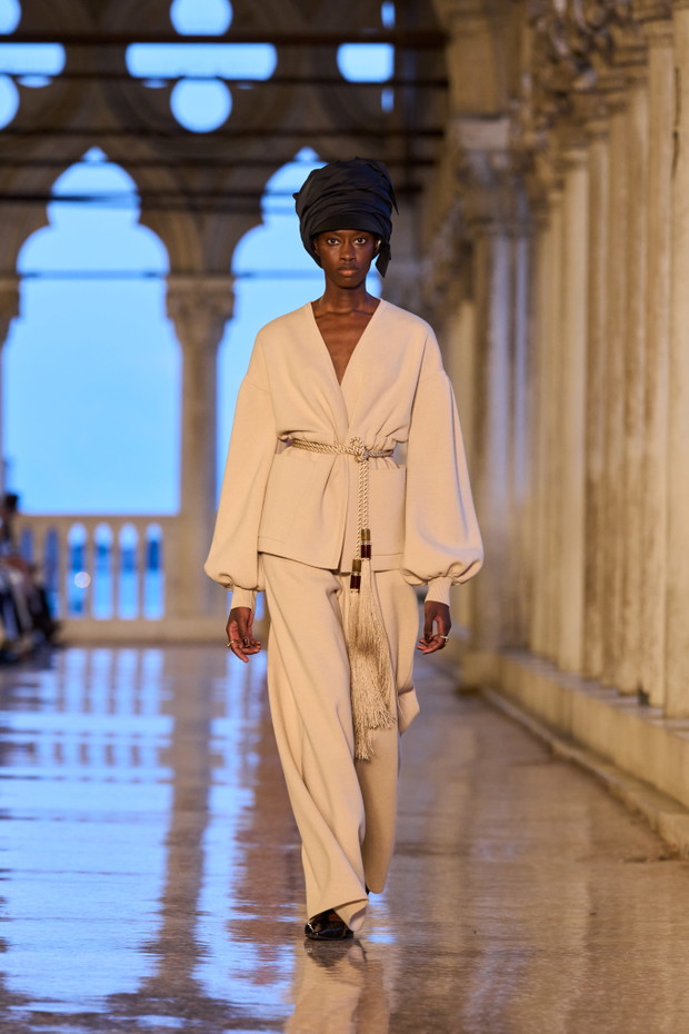 Max Mara Resort 2024