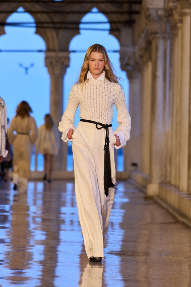 Max Mara Resort 2024