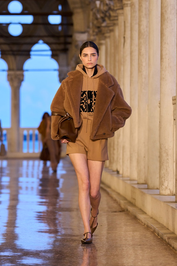 Max Mara Resort 2024