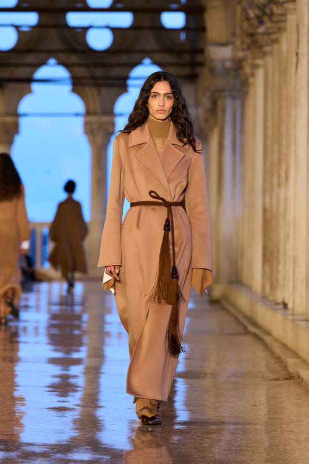 Max Mara Resort 2024