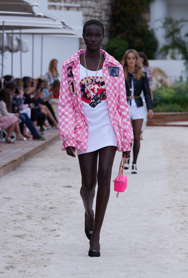 Chanel The Cruise 2022/2023