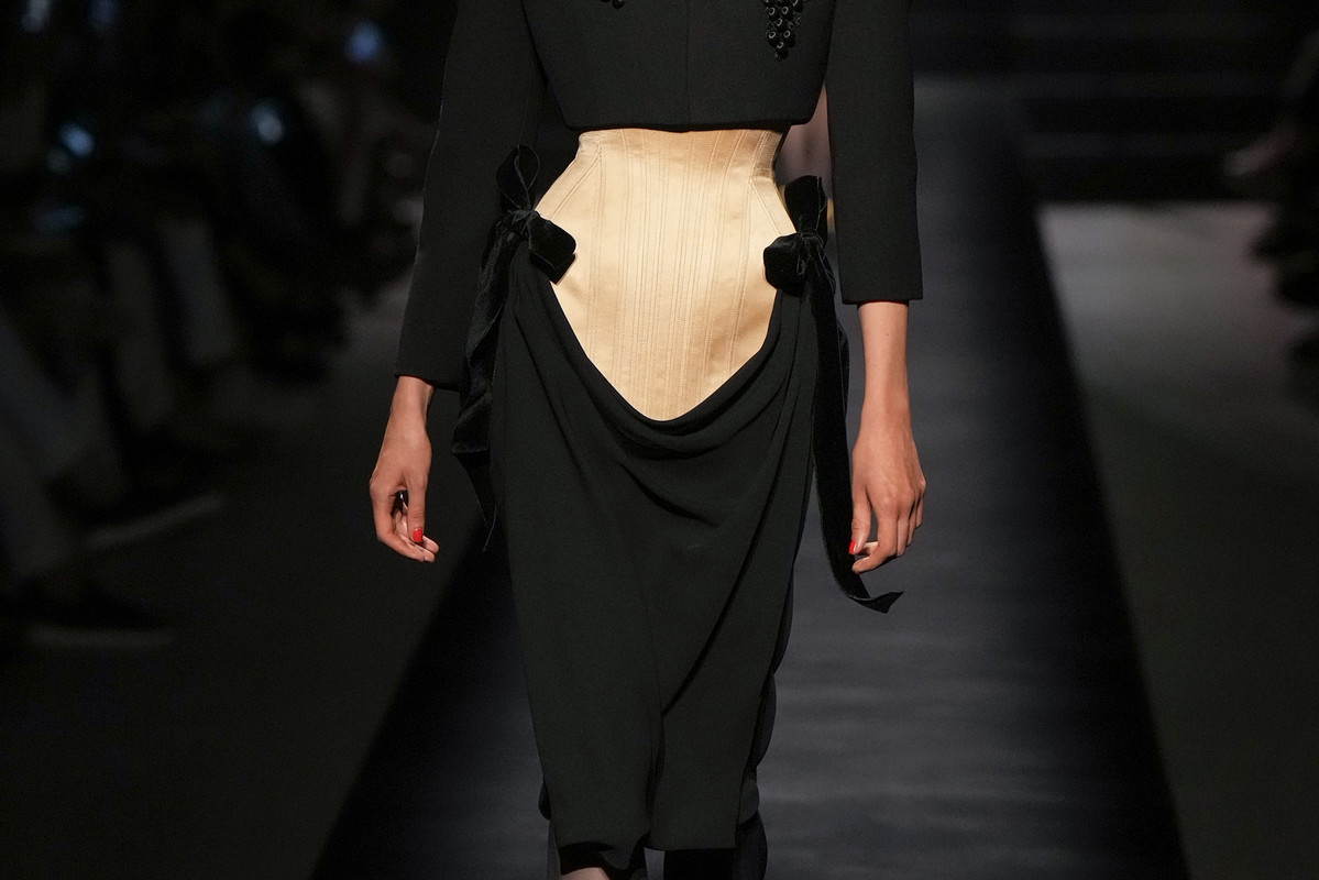 Schiaparelli haute couture jesień-zima 2022/2023