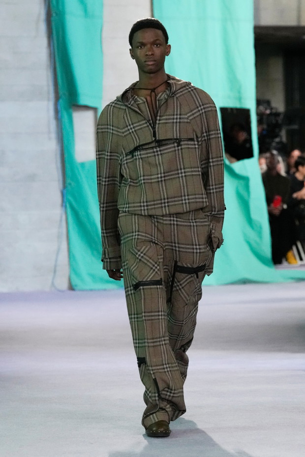 Burberry wiosna-lato 2025