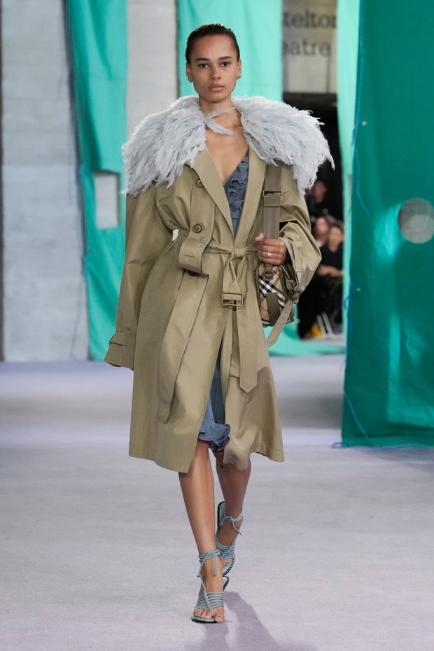Burberry wiosna-lato 2025