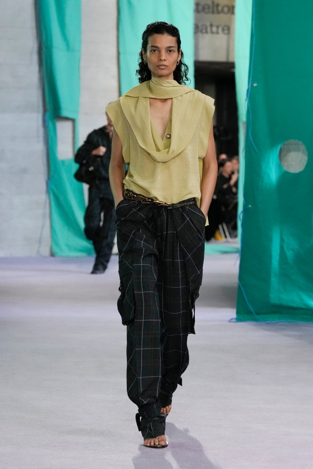 Burberry wiosna-lato 2025