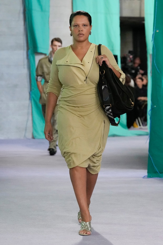 Burberry wiosna-lato 2025