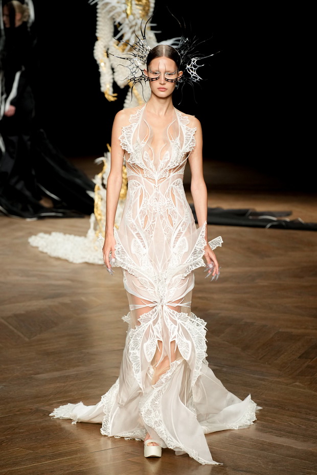 Iris van Herpen haute couture jesień-zima 2022/2023